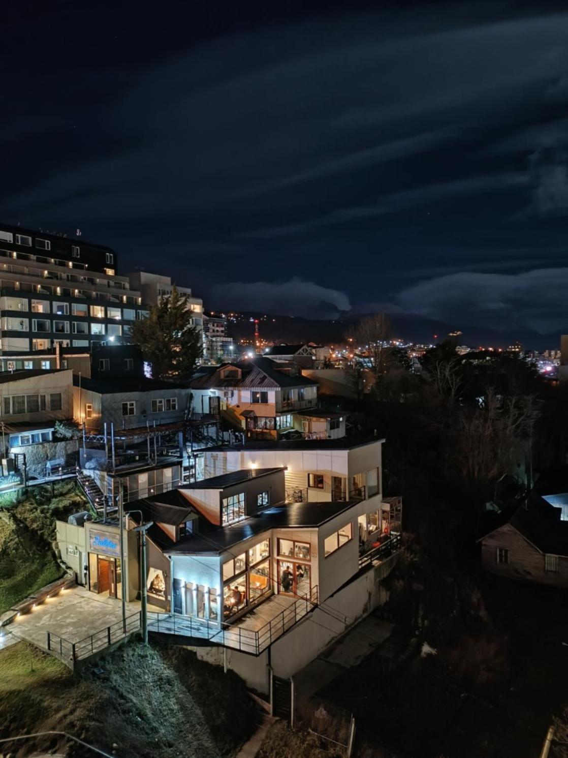 Libertador803 Appartement Ushuaia Buitenkant foto
